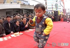 【历史故事】郑州老照片：20年前，我们还没有被表情包攻陷的年代