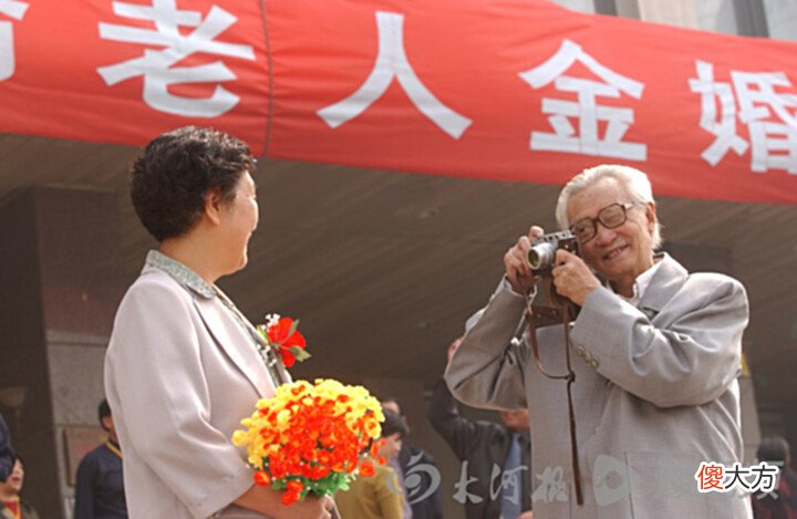 【历史故事】郑州老照片:20年前,我们还没有被表情包攻陷的年代