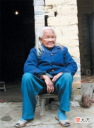 耸人听闻！95岁老人“死后复生”，入殓6日后爬出棺材