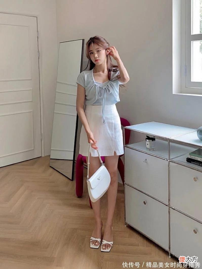 【时尚一点】精致又优雅的清新感搭配，好感度倍增还不失女人味。
