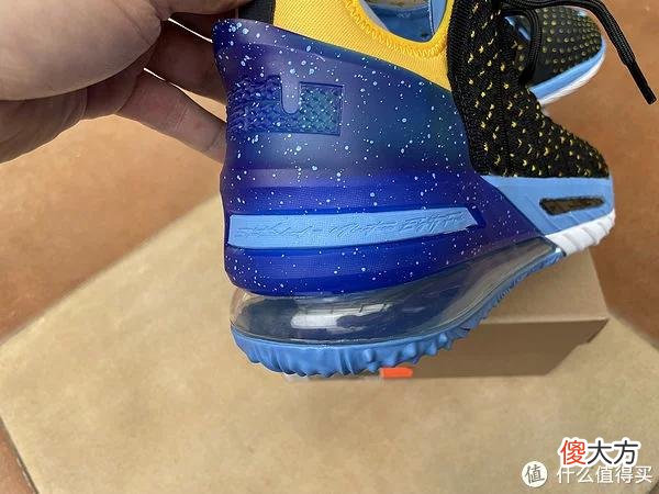 【时尚一点】漏？还是肉？350元买到LEBRON XVIII EP篮球鞋