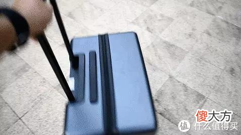 【就爱时尚】行李箱选得好，差旅没烦恼！地平线8号城市脉搏行李箱，质感突出，干湿分离，真的好用