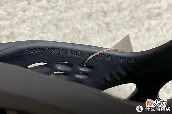 【时尚一点】Sneaker 篇一百七十六:Saucony与Yeezy Foam Runner