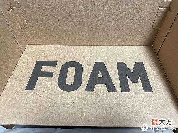 【时尚一点】Sneaker 篇一百七十六:Saucony与Yeezy Foam Runner