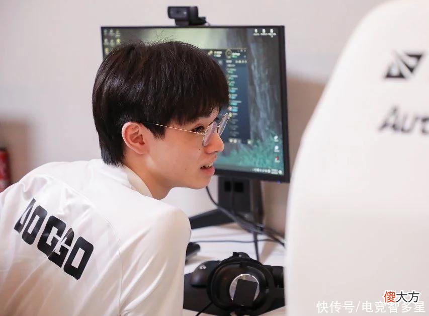 【游戏世界】doggo下放二队松松却不知道？一句：回PSG还不如退役惨遭狂喷