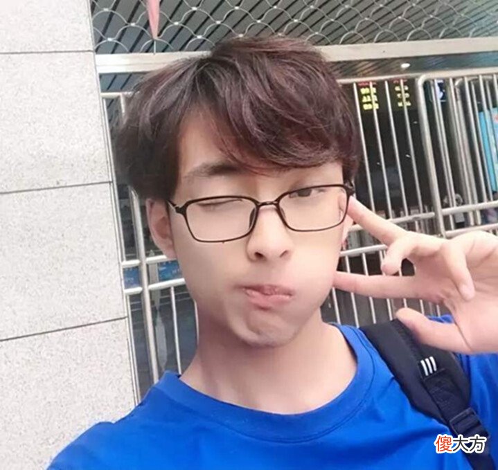 【游戏世界】赖神拿下李信国一,直播教学老夫子出装遭质疑,网友:误人子弟