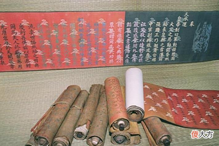 【爱历史】古代圣旨前，为何要加“奉天承运，皇帝诏曰”这八字？