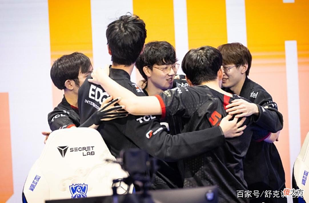 【游戏世界】LPL夏季赛：恭喜EDG！冠军5人组创造纪录！成为LPL第2支100胜战队