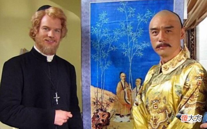 【爱历史】乾隆的“侧身像”,被一意大利画师偷偷画了下来,与剧中相差很大