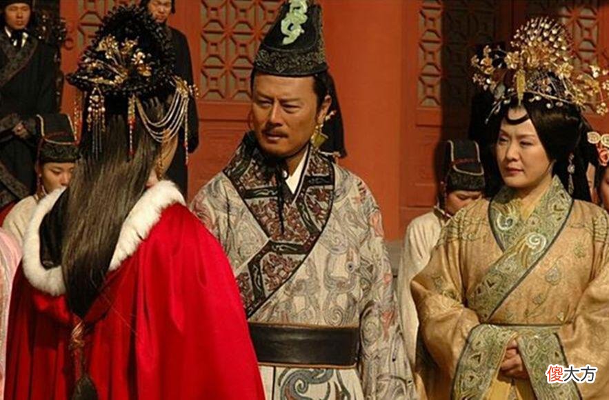 【历史故事】敦煌的一幅壁画，揭露出千年前的秘密，原来匈奴这样对待王昭君