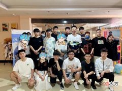 【游戏世界】马哲过生日主播送祝福有异性？四位女生气质对比，火线妹颜值垫