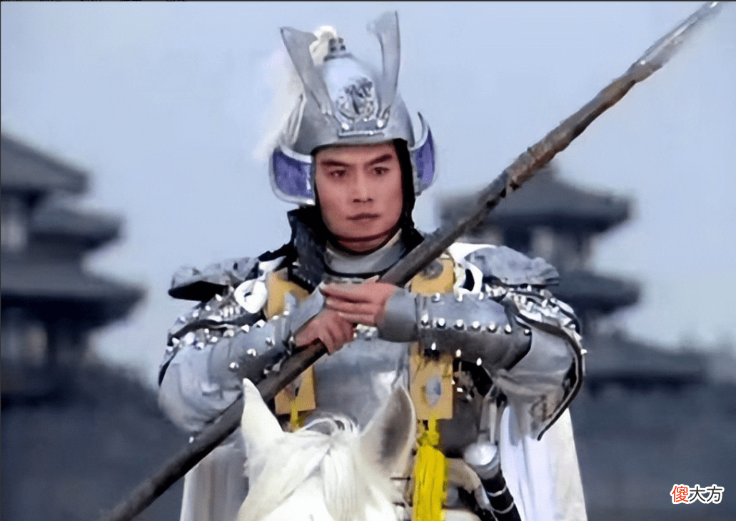 【历史故事】关羽为什么会落得兵败如山倒、将士众叛亲离的下场？