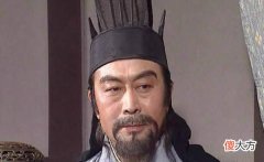 【爱历史】《三国演义》第六十七回张鲁投降曹操时，为什么不选择刘备？