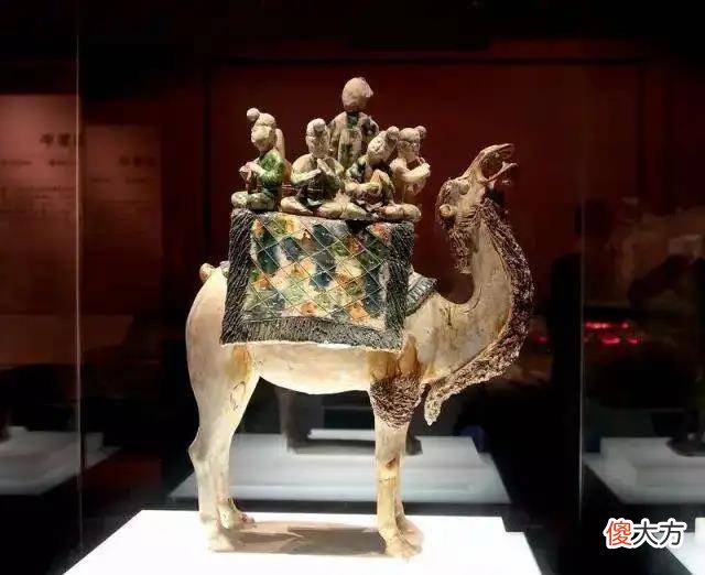 【历史故事】陕西千年古墓发现盗洞，墓中藏有国宝级文物，盗墓为何一件不拿？