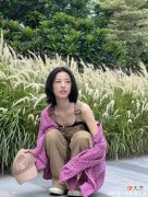 【时尚一点】纸片人穿衣要“显胖”！穿背带裤+吊带，更能起到修饰身材的效果