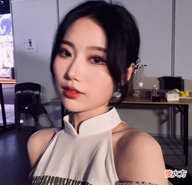 【游戏世界】永劫无间美女主持太圈粉,肤白貌美大长腿,COS照曝光太绝了!