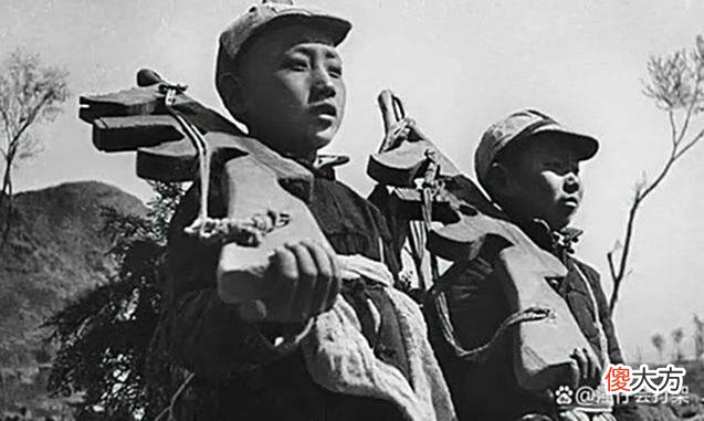 【爱历史】国家到了什么危险境地，才会让十一二岁的娃娃上战场！