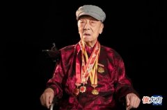 【爱历史】浴血荣光丨致敬抗战老战士——韩宝仁