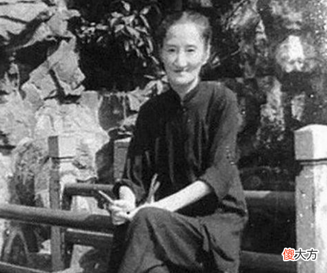 【历史故事】陆小曼结局：晚年骨瘦如柴病痛缠身，死后骨灰无人认领
