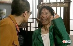 【爱历史】二鬼子团长死不投降，48箱炸药埋进地道，将汉奸们炸“上天”