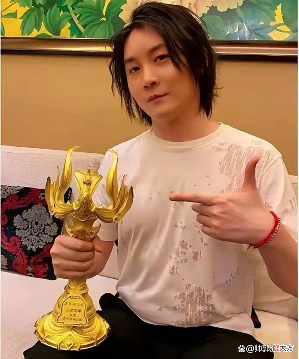 【游戏世界】XYG老板张大仙下场参赛，3连胜霸气凯旋