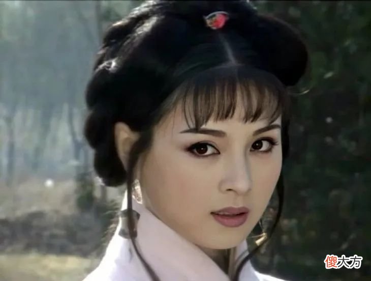 【就爱时尚】看完她们，我觉得脸圆点儿挺好的