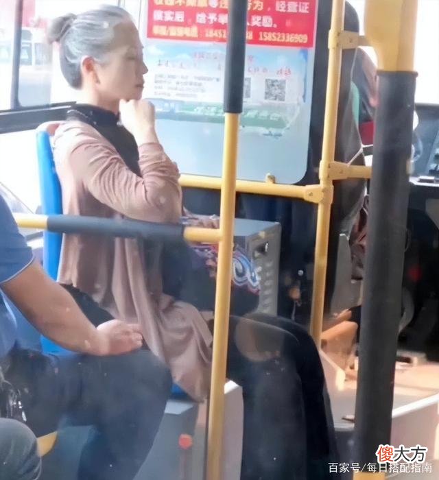 【时尚一点】真正气质好的女人，都拥有优雅的“体态”，许多女生却不重视