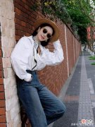 【时尚一点】白衬衫怎么穿出时尚感？试试潮人这5种穿法，时髦耐看显气质