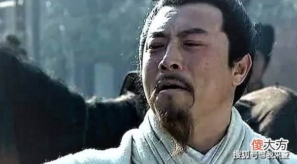 【爱历史】《三国演义》曹操为什么会如此煽情，对许攸如此礼遇？