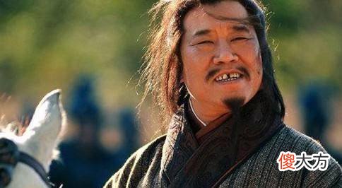 【历史故事】《三国演义》中，庞统与诸葛亮二人为什么被赞为“卧龙凤雏”？