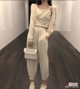 【就爱时尚】今年穿衣流行穿松不穿紧，这回流行“灯笼裤”，显瘦高级又百搭