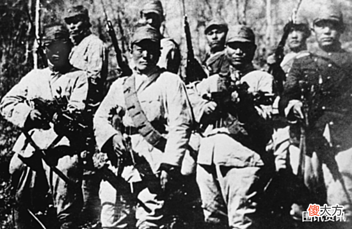 【爱历史】抗联战士没有马该怎么办?趁夜摸进日军马场,临走还抢了食堂仓库