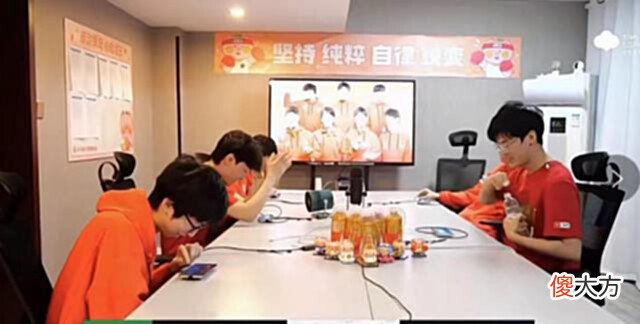 【游戏迷】WE“让一追三”长沙TES,An哥这次C麻了,XYG被他压制也不奇怪!