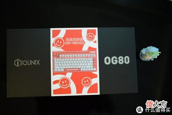 【时尚一点】热得快炸了的魔都夏日，这款IQUNIX OG80快乐贩卖机和你更配哦！