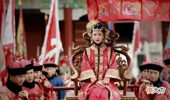 【爱历史】内蒙古发现康熙女儿墓，身体240多年不腐，身穿龙袍让专家不解