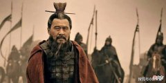 【爱历史】司马懿中计之后慌忙退兵，诸葛亮为什么让人在门口扫地？