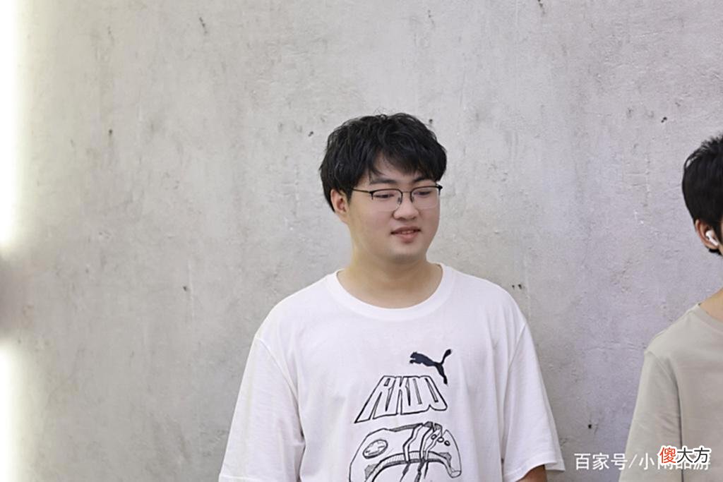 【游戏迷】AG两连败粉丝却异常开心，比春季赛进步太多，与狼队一战定生死
