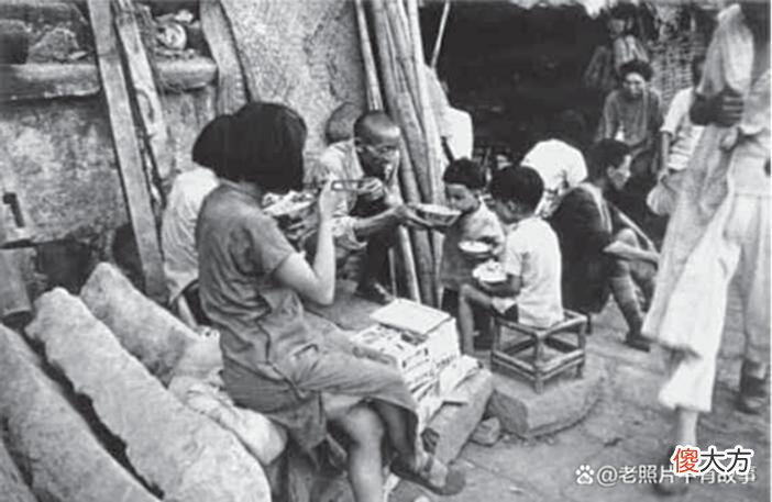 【爱历史】老照片：1938年被轰炸的重庆，满目疮痍，稍有不慎，即生离死别