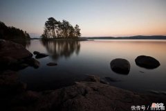 【星座控】不轻易缺钱的3生肖，8月，霉运散好运来，摆脱穷苦，赚得盆满钵满