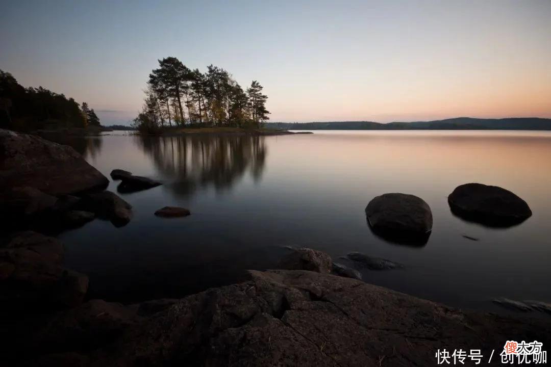 【星座控】不轻易缺钱的3生肖，8月，霉运散好运来，摆脱穷苦，赚得盆满钵满