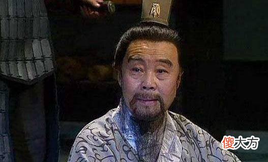 【爱历史】孔融被夷灭三族是为何？