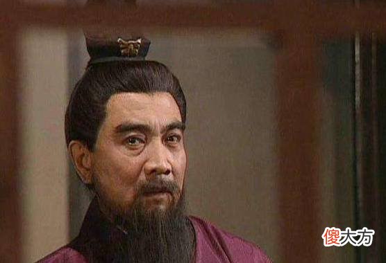 【爱历史】孔融被夷灭三族是为何？