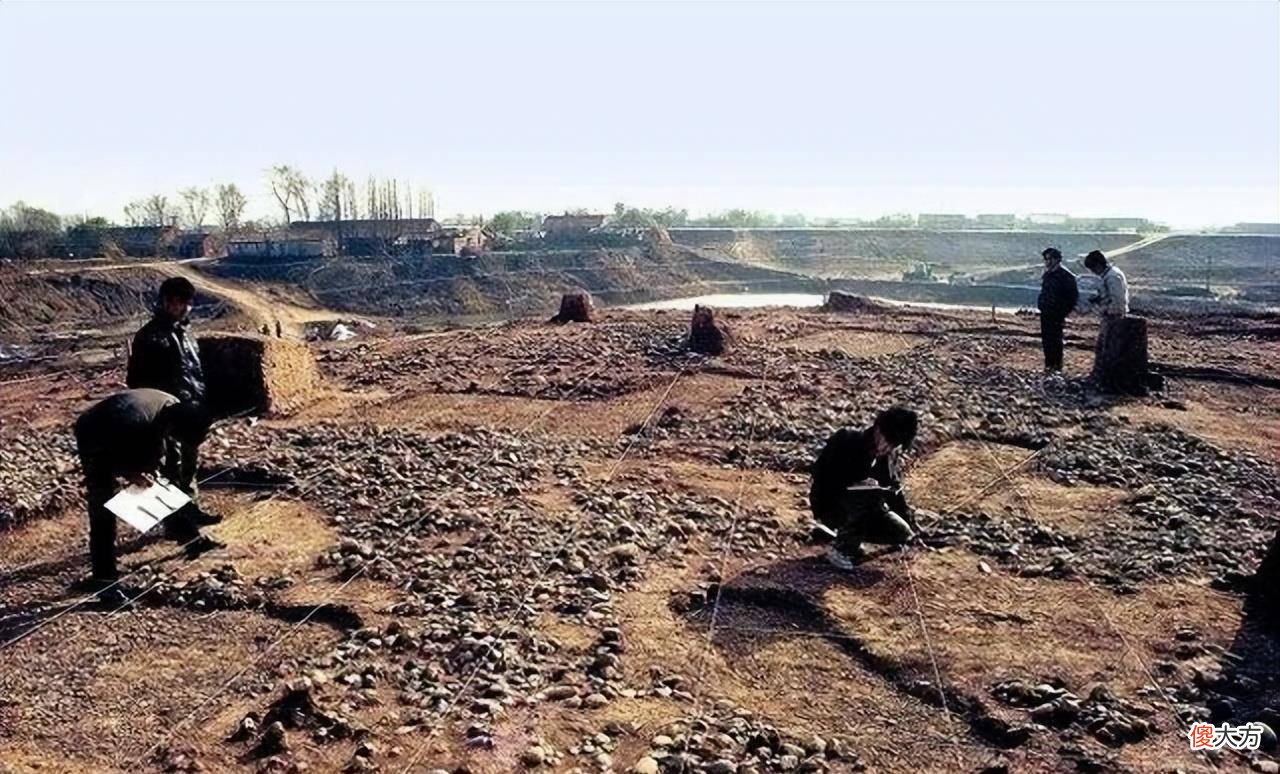 【历史故事】湖北千年古墓中发现失传古籍，里面竟记载了嫦娥踪迹