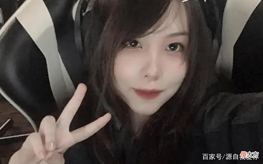 【游戏迷】美貌与实力兼备，LOL最强职业女选手，甜美长相惹人喜爱