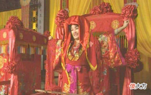 【爱历史】民间故事：上错花轿嫁错郎，新娘子宁死不屈，知府为柳家平冤