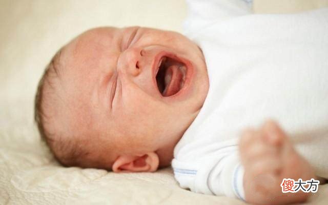 孕妈早产被告知婴儿死亡，太平间度过12小时后奇迹复活，咋啦？