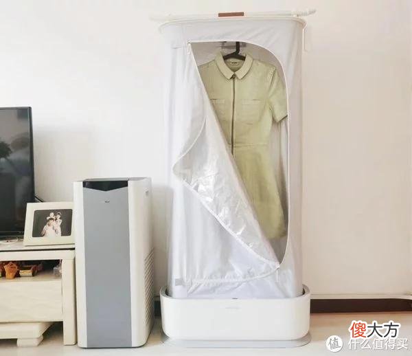 【就爱时尚】衣服越穿越新！解决衣服护理问题的终极攻略，除皱、烘干、去异味一步搞定——衣服护理机使用分享
