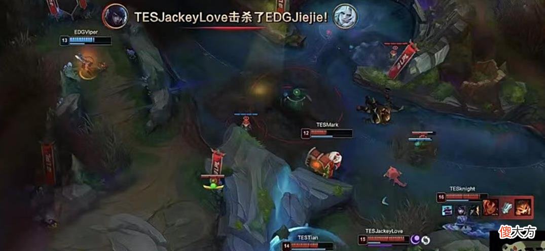 【游戏世界】LPL夏季赛:EDG大龙毁一生送TES九连胜!小天抢龙翻盘,JKL也拉满