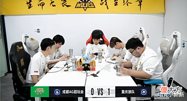【游戏迷】小胖把一诺打成1-5!狼队击败AG:小胖用宫本拿到了夏季赛首个MVP
