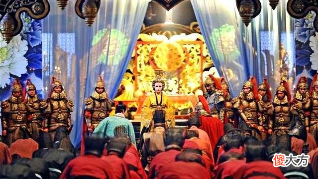 【爱历史】武则天七十多岁还养男宠，八年后才知道她的精明之处，好大一盘棋